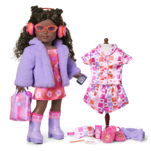 Truly Me? #127 Doll & Day of Fun All-in-One Set