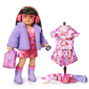 Truly Me? #130 Doll & Day of Fun All-in-One Set