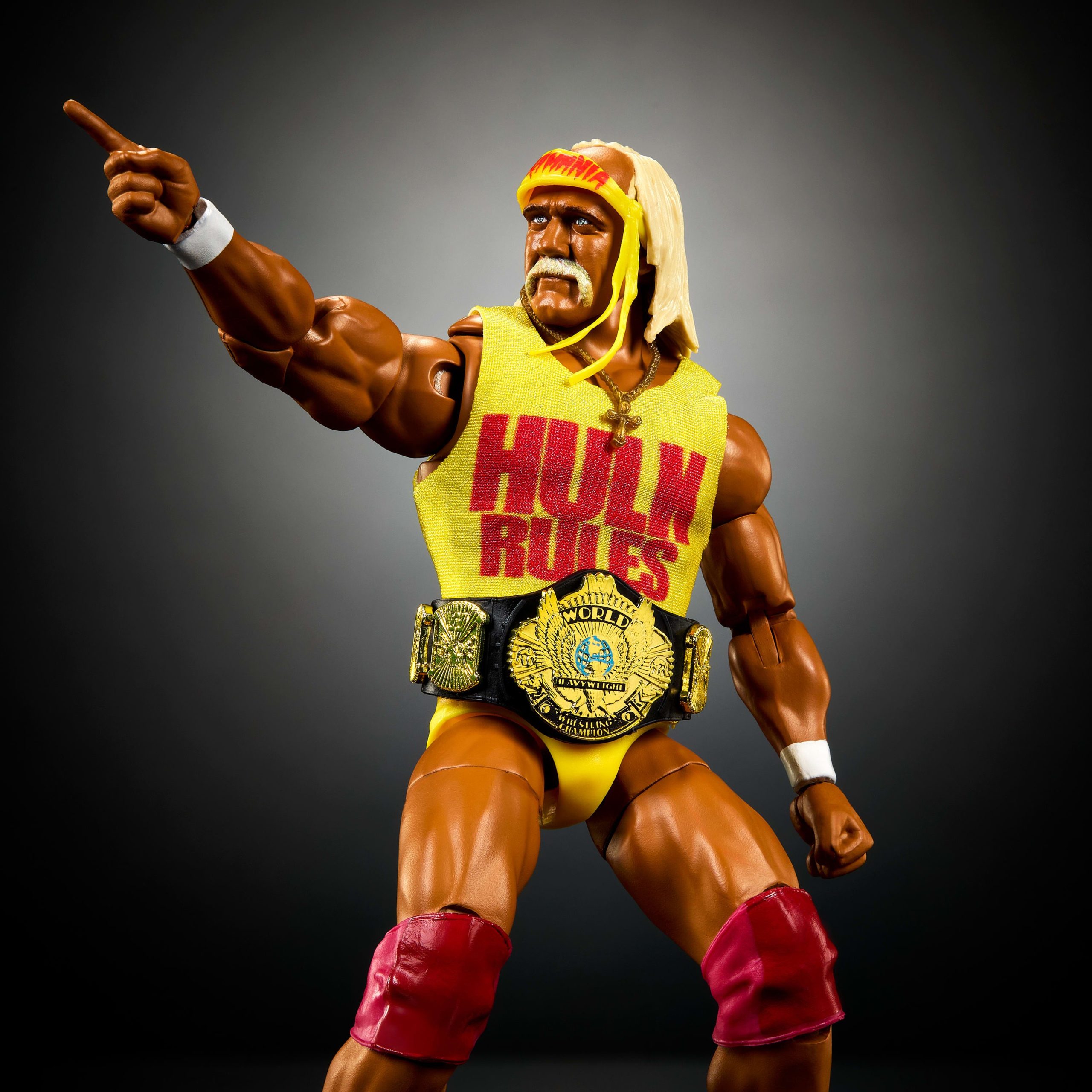 WWE Ultimate Edition Hulk Hogan Action Figure & Accessories Set. 6-inch Collectible - Image 3