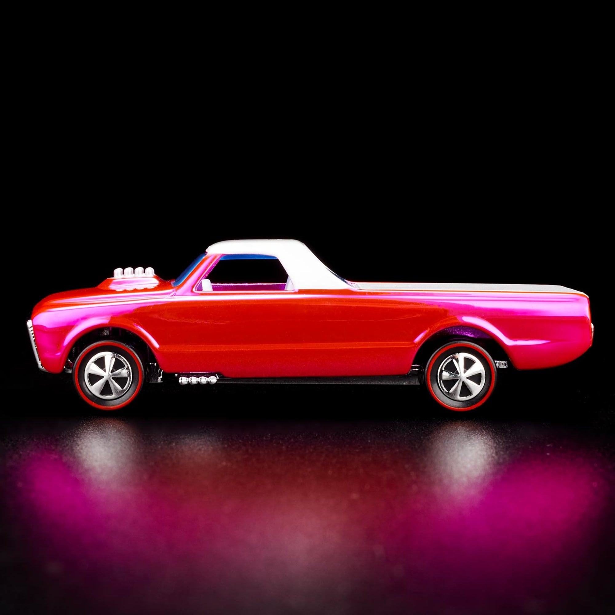 Hot Wheels RLC EXCLUSIVE 2022 PINK EDITIONS CUSTOM FLEETSIDE? - Image 4