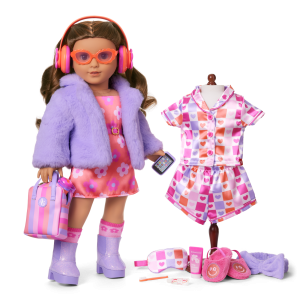 Truly Me? #117 Doll & Day of Fun All-in-One Set