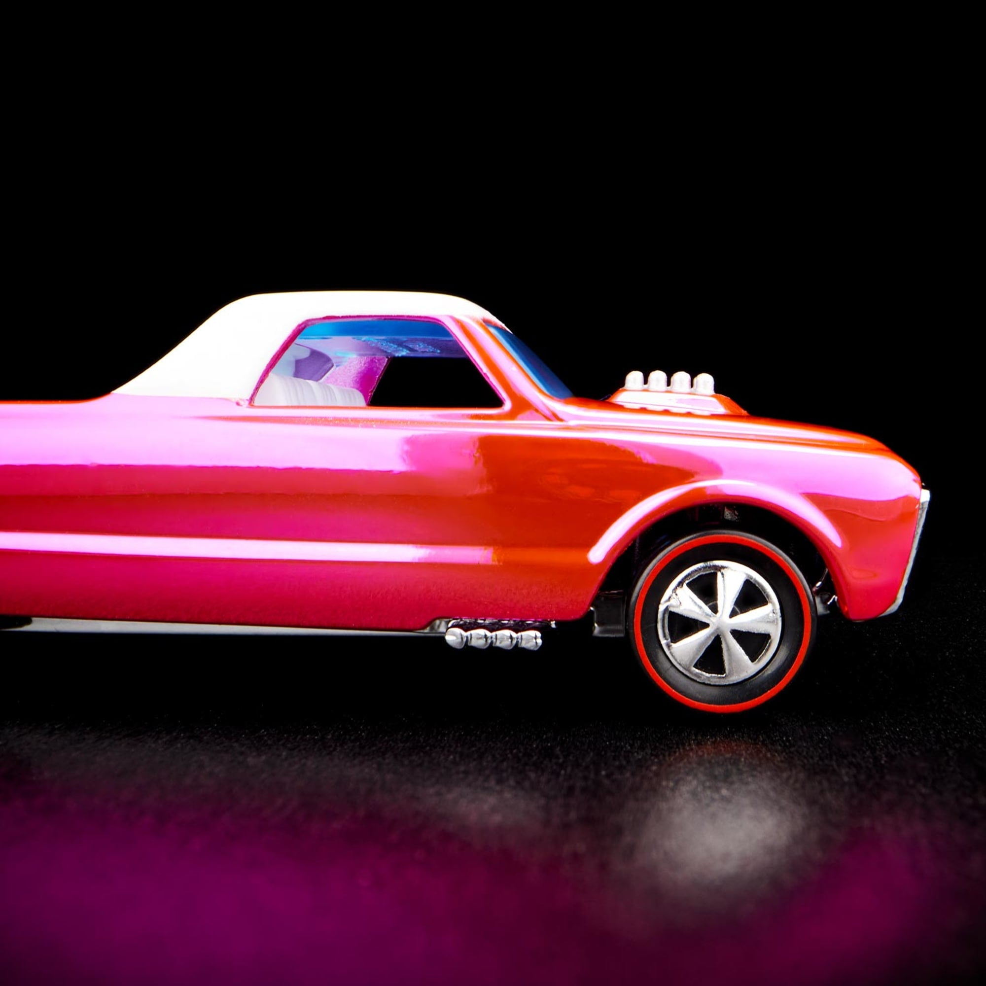 Hot Wheels RLC EXCLUSIVE 2022 PINK EDITIONS CUSTOM FLEETSIDE? - Image 9