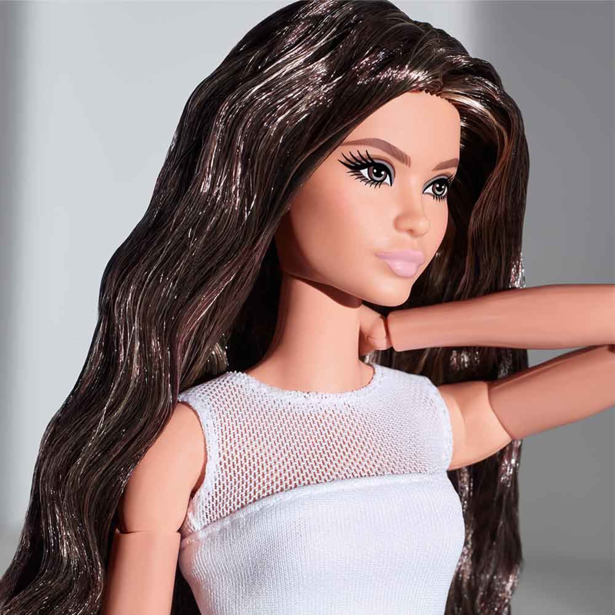 Barbie Looks Doll (Original. Brunette Wavy Hair) - Image 6