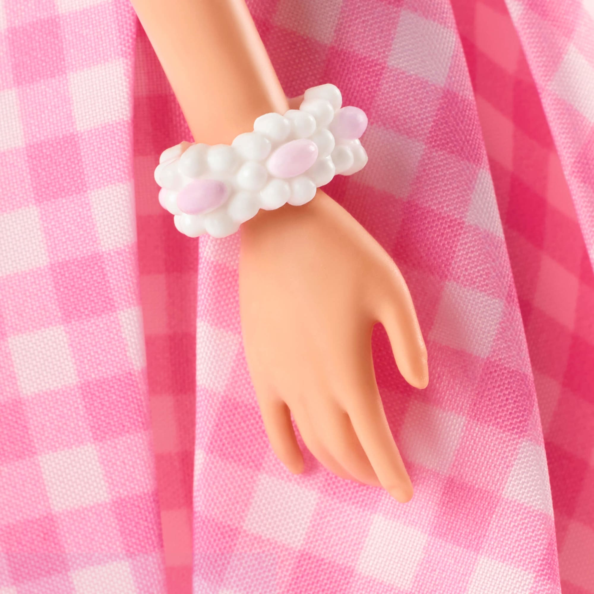 Barbie in Pink Gingham Dress ?C Barbie The Movie - Image 7