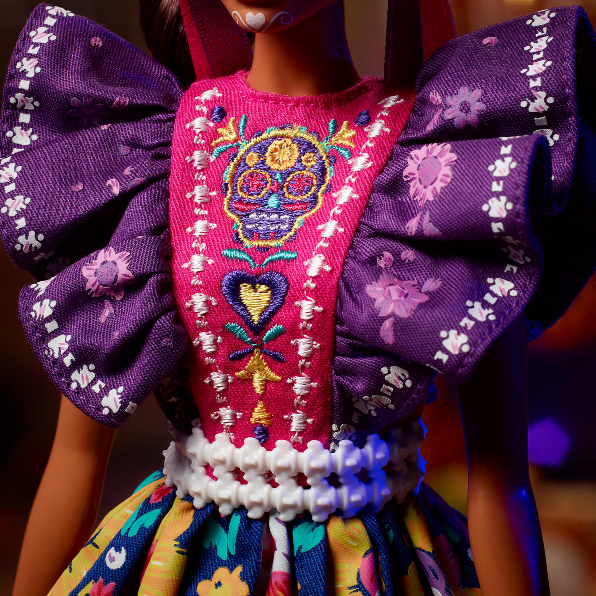 2022 Barbie D??a De Muertos Doll - Image 5